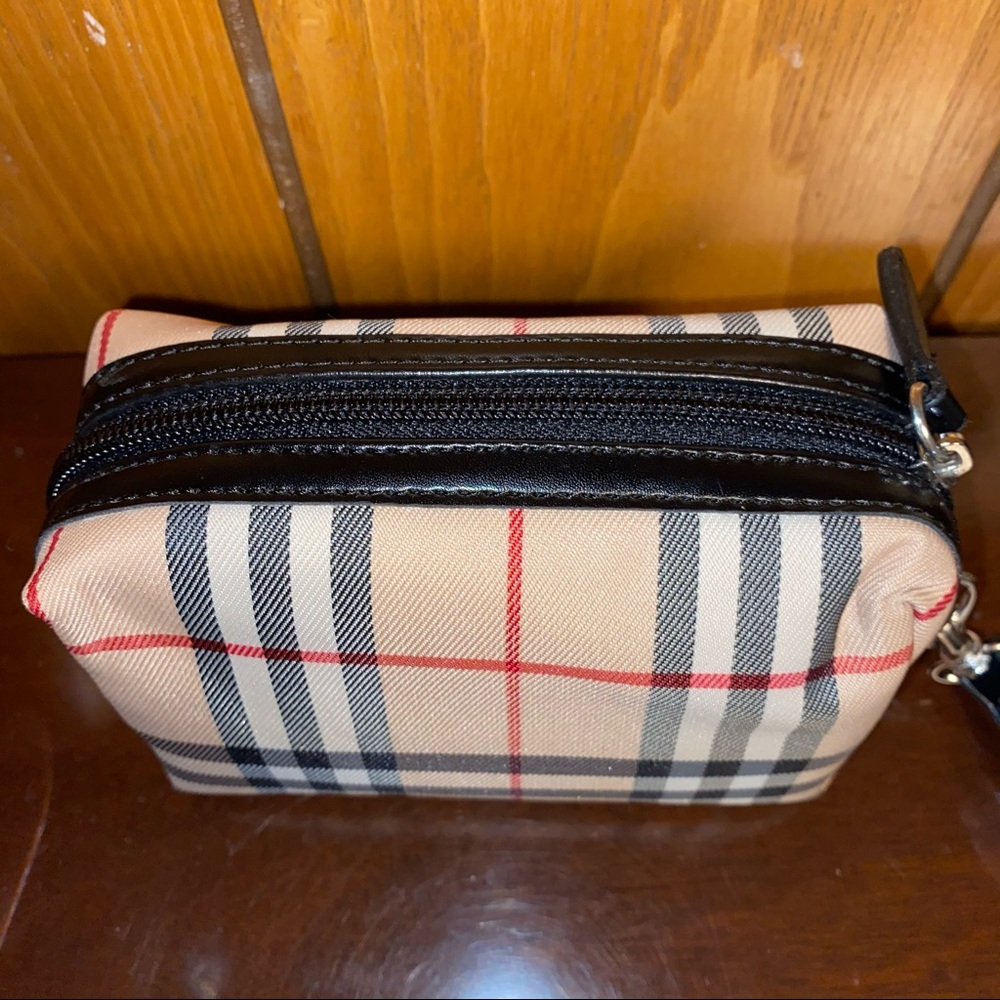 Beige patterned purse - Picture 2 of 2
